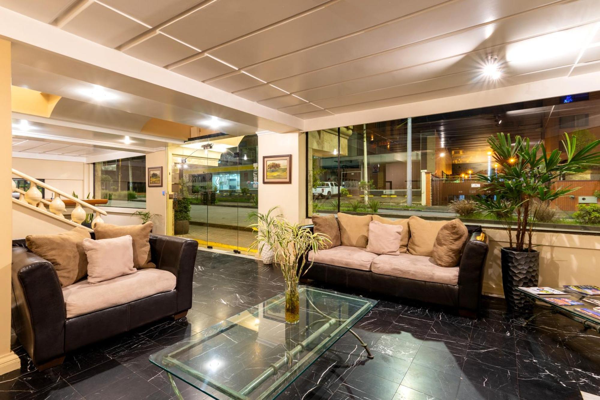 Hotel Nass Pinar Del Lago 昆卡 外观 照片